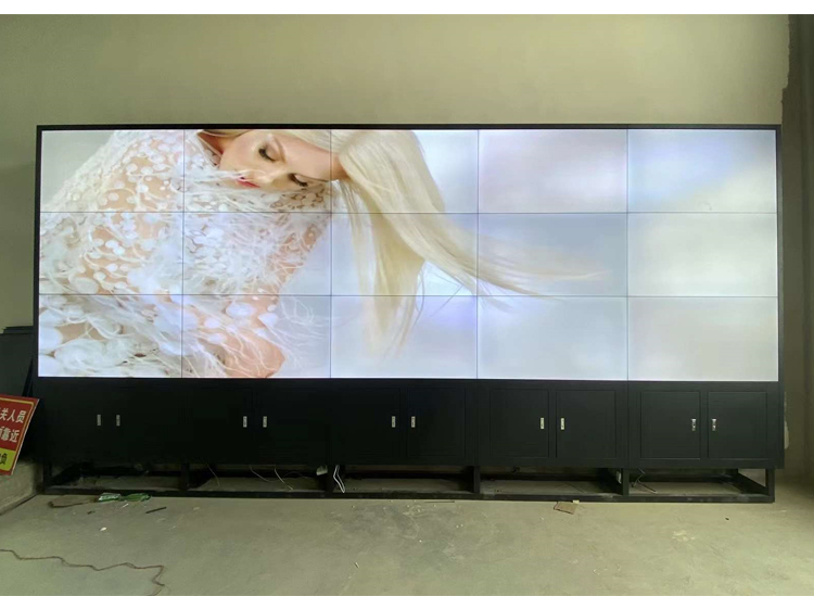 國慶七天忙，?液晶拼接屏，室內全彩LED顯示屏交付使用