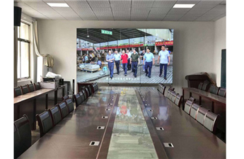 湖北長江大學會議室液晶拼接屏項目