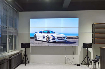 長春某職業學校3×3拼接屏項目案例